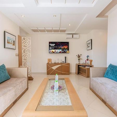 Central 2-Bedrooms Near Beach & Dining Танжер Екстериор снимка