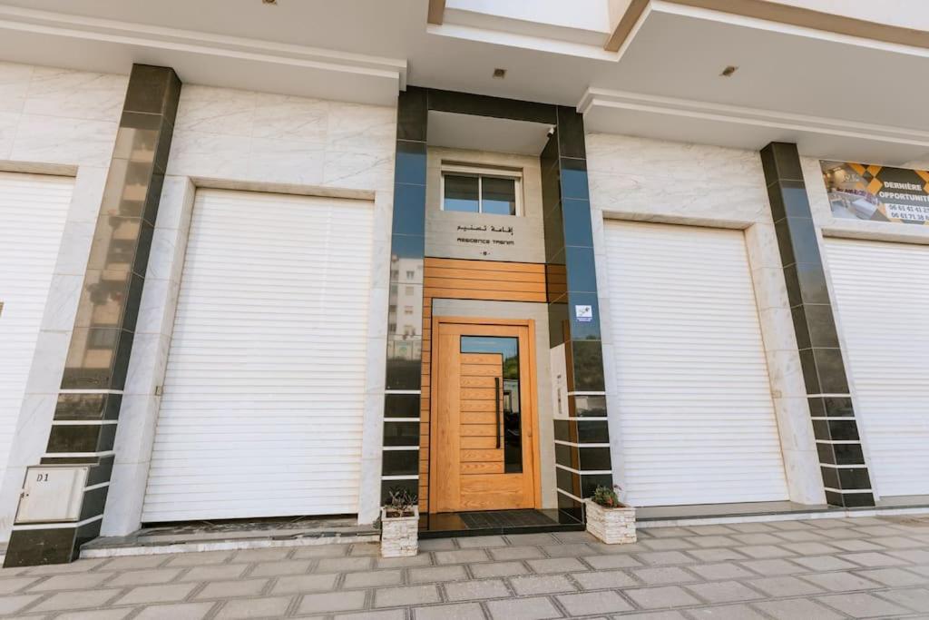 Central 2-Bedrooms Near Beach & Dining Танжер Екстериор снимка